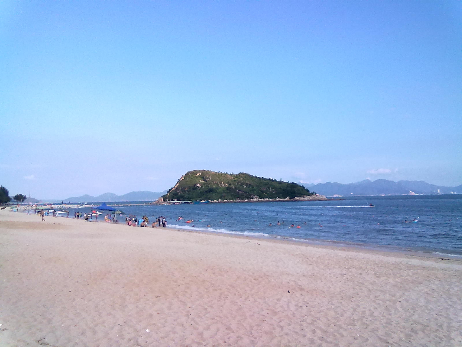 霞涌黄金海岸近海游泳