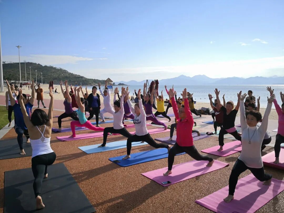 公益瑜伽 愉悦身心