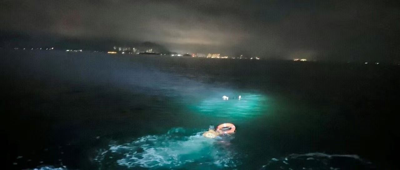 极速救援！黄金海岸成功救助溺水游客